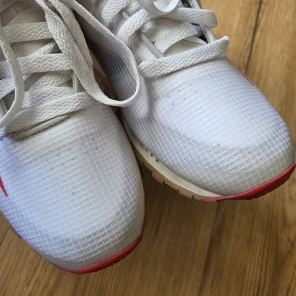 Reebok White and Red Athletic Shoes - Picture 8 of 8